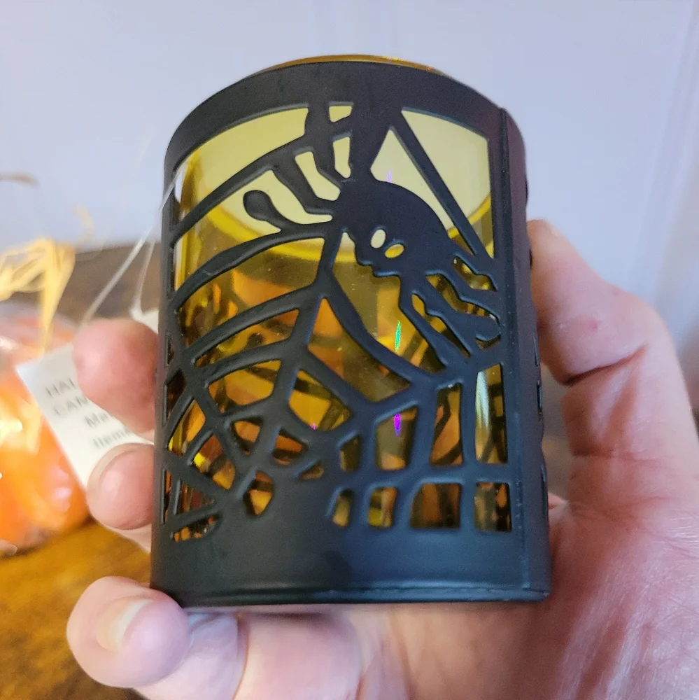 Halloween items, metal/glass spider candle holder & pumkin candle
